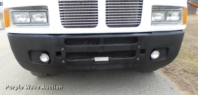 image for item DA3312 1995 Kenworth T600 semi truck