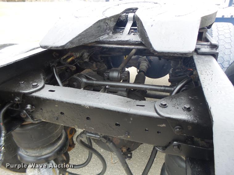 image for item DA3312 1995 Kenworth T600 semi truck