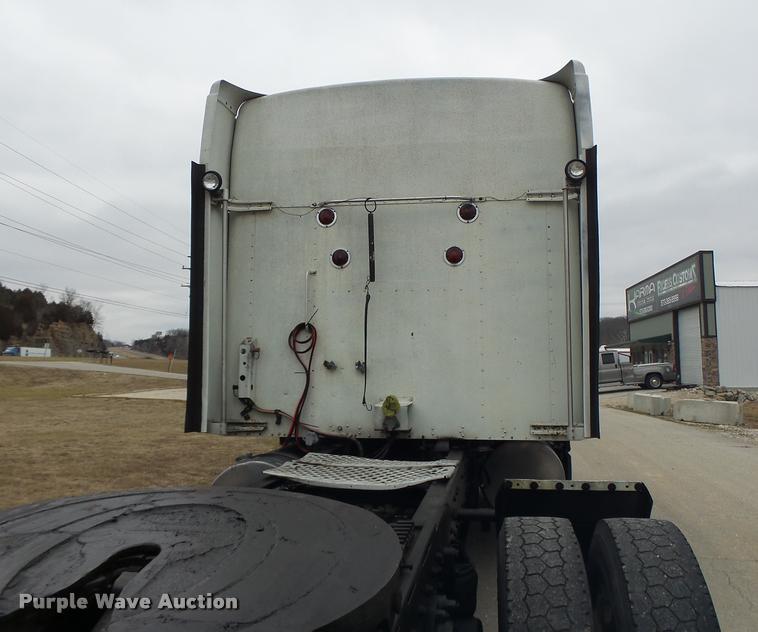 image for item DA3312 1995 Kenworth T600 semi truck