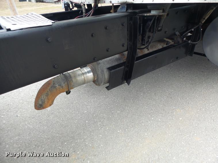 image for item DA3312 1995 Kenworth T600 semi truck