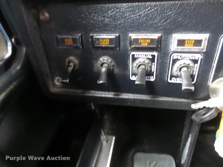 image for item DA3312 1995 Kenworth T600 semi truck