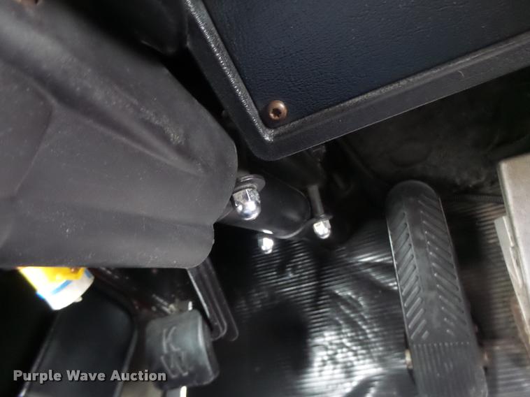 image for item DA3312 1995 Kenworth T600 semi truck