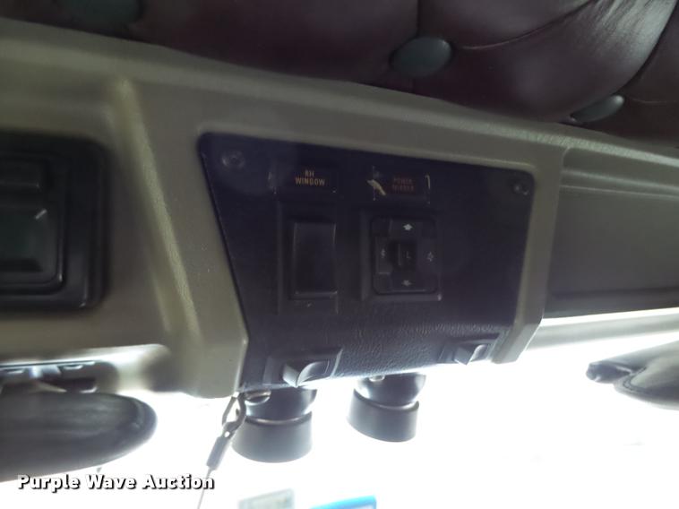 image for item DA3312 1995 Kenworth T600 semi truck