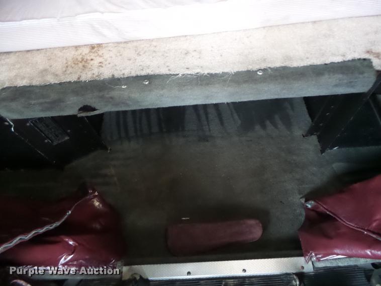 image for item DA3312 1995 Kenworth T600 semi truck