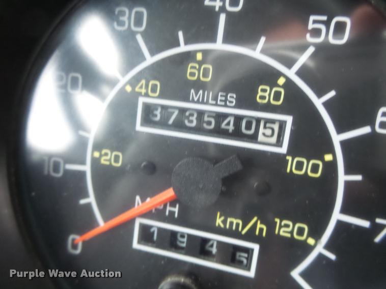 image for item DA3312 1995 Kenworth T600 semi truck