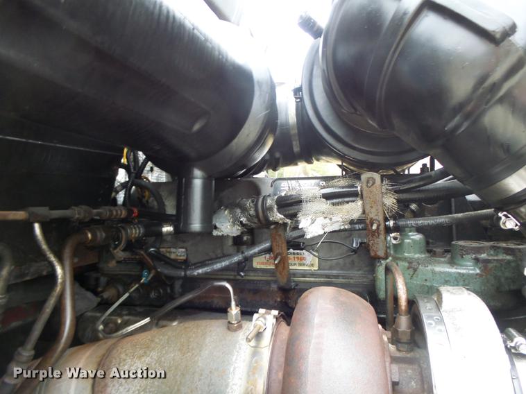 image for item DA3312 1995 Kenworth T600 semi truck