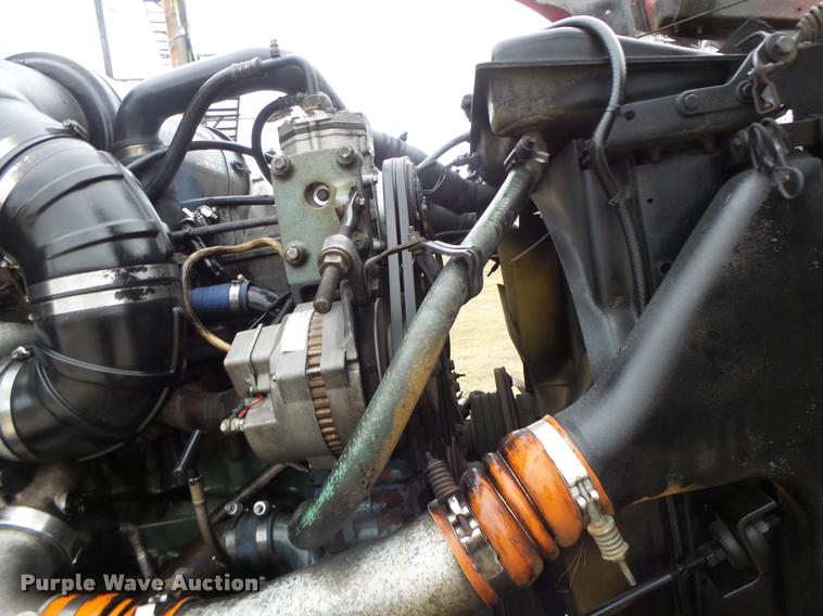 image for item DA3312 1995 Kenworth T600 semi truck