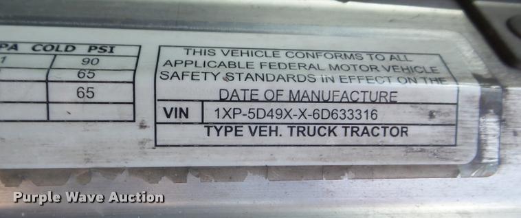 image for item DA7665 2006 Peterbilt 379 semi truck