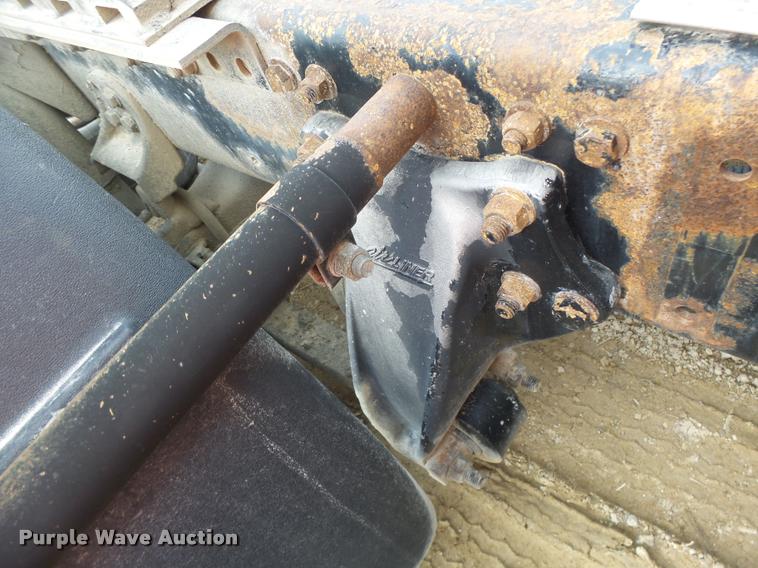 image for item DA9360 2005 Freightliner Business Class M2 semi truck