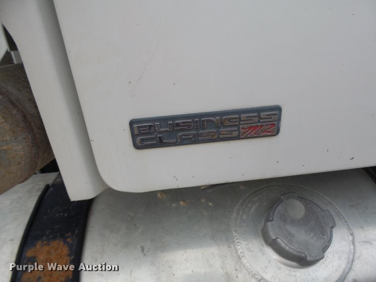 image for item DA9360 2005 Freightliner Business Class M2 semi truck