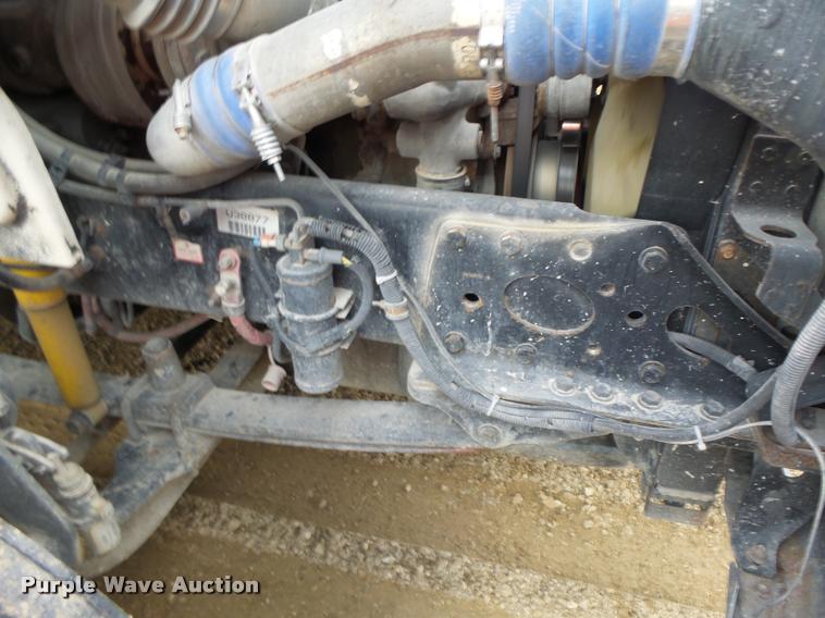 image for item DA9360 2005 Freightliner Business Class M2 semi truck