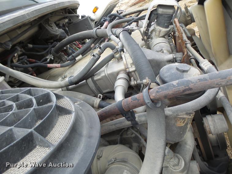 image for item DA9360 2005 Freightliner Business Class M2 semi truck