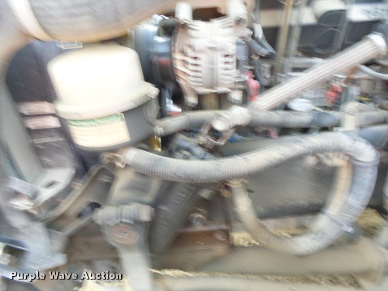 image for item DA9360 2005 Freightliner Business Class M2 semi truck