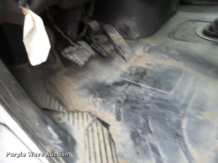 image for item DA9360 2005 Freightliner Business Class M2 semi truck