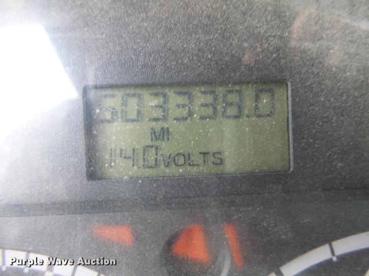 image for item DA9360 2005 Freightliner Business Class M2 semi truck