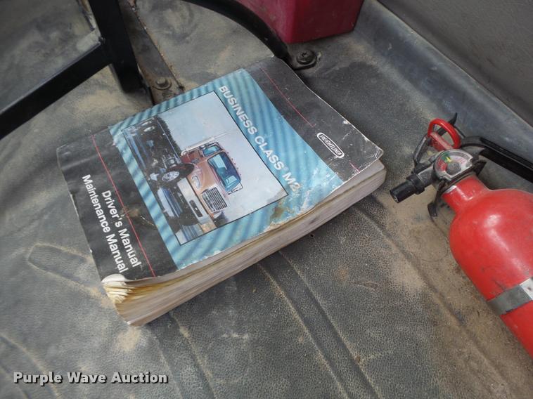 image for item DA9360 2005 Freightliner Business Class M2 semi truck