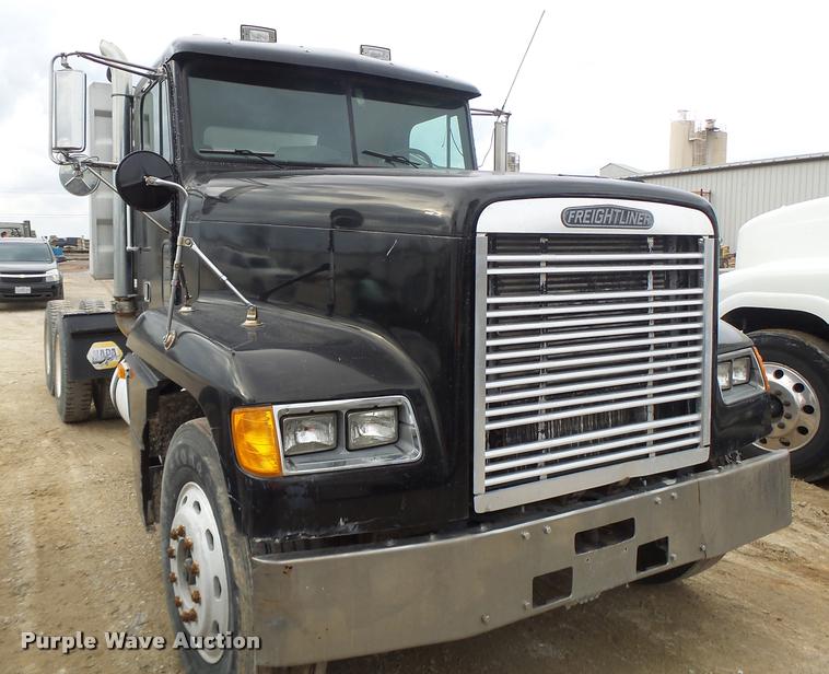 image for item DA9361 1995 Freightliner FLD semi truck