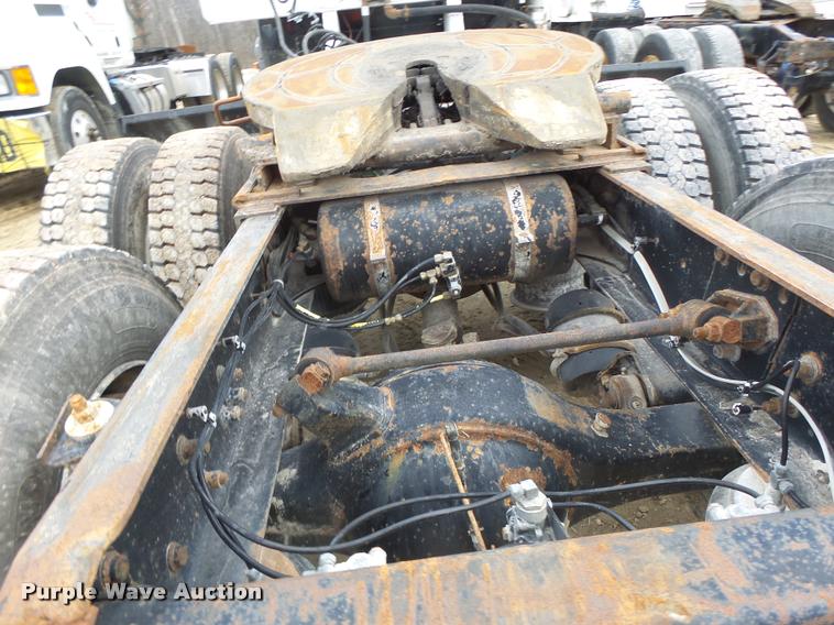 image for item DA9361 1995 Freightliner FLD semi truck