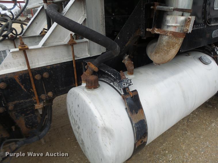 image for item DA9361 1995 Freightliner FLD semi truck