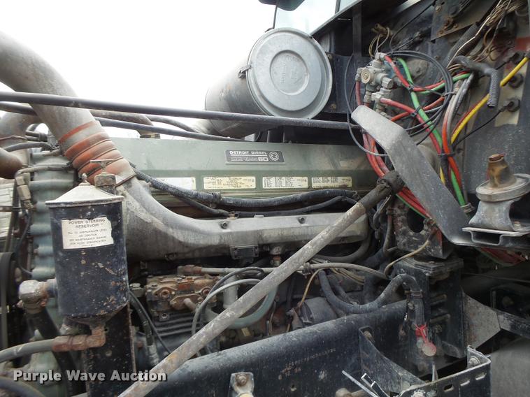 image for item DA9361 1995 Freightliner FLD semi truck