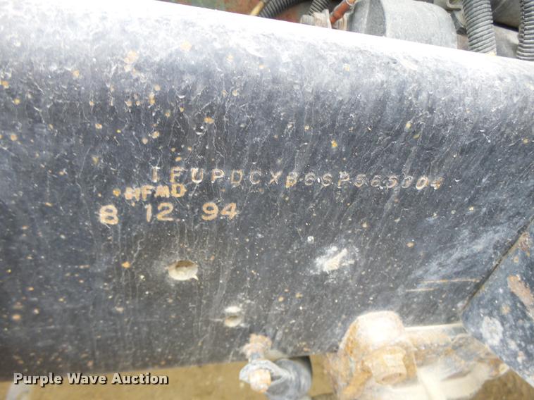 image for item DA9361 1995 Freightliner FLD semi truck