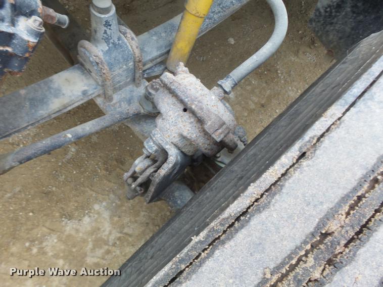 image for item DA9361 1995 Freightliner FLD semi truck