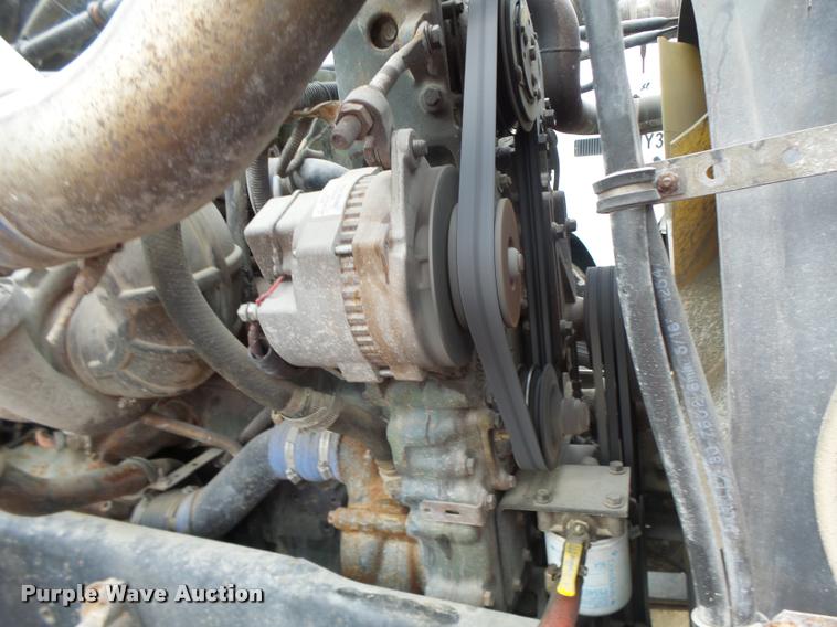 image for item DA9361 1995 Freightliner FLD semi truck