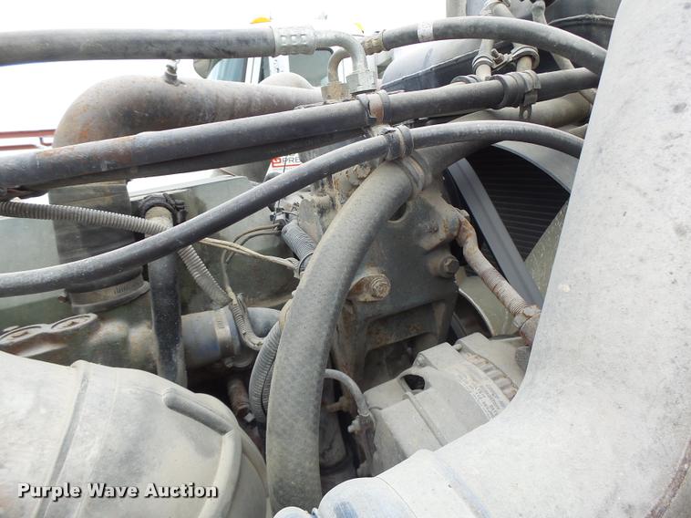 image for item DA9361 1995 Freightliner FLD semi truck