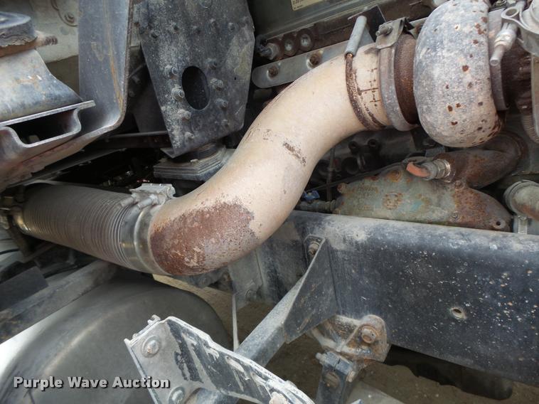 image for item DA9361 1995 Freightliner FLD semi truck