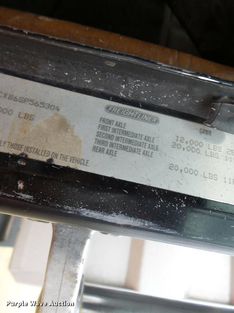 image for item DA9361 1995 Freightliner FLD semi truck