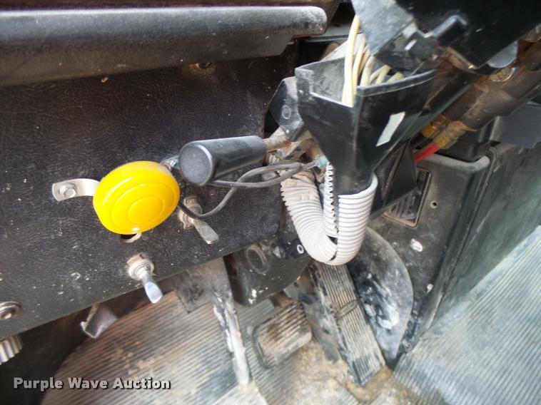 image for item DA9361 1995 Freightliner FLD semi truck