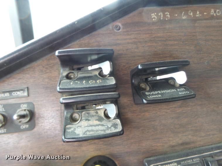 image for item DA9361 1995 Freightliner FLD semi truck