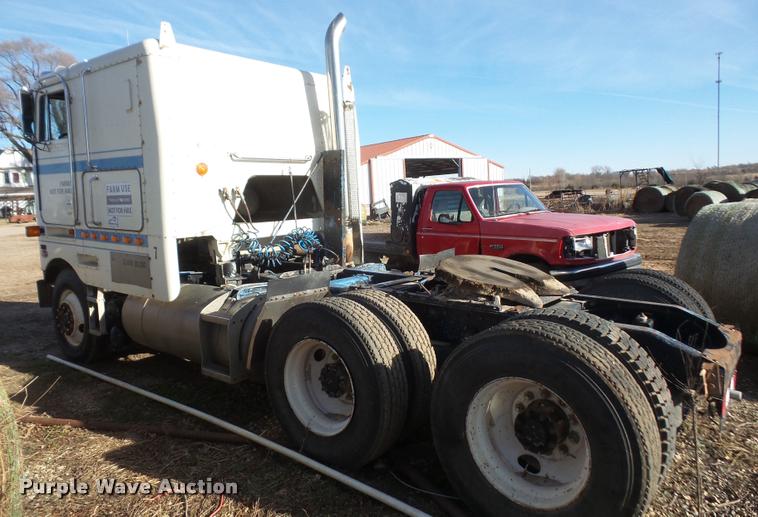 image for item DB2845 1991 Peterbilt 362 semi truck