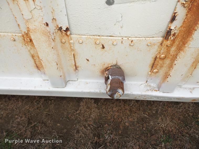 image for item DB2846 1973 Fruehauf H0710139 double hopper grain trailer