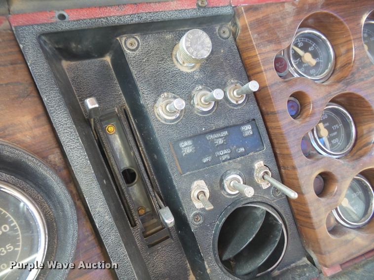 image for item DB2907 1983 Ford LTL9000 semi truck