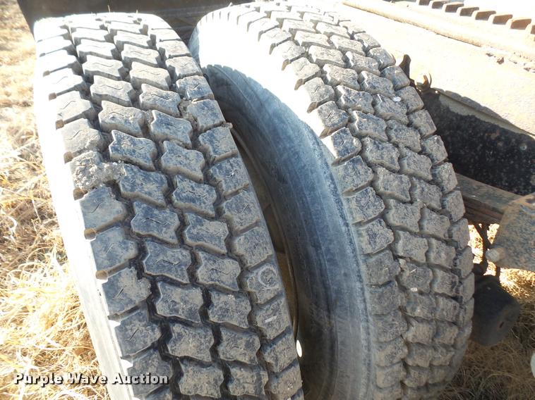 image for item DB2907 1983 Ford LTL9000 semi truck