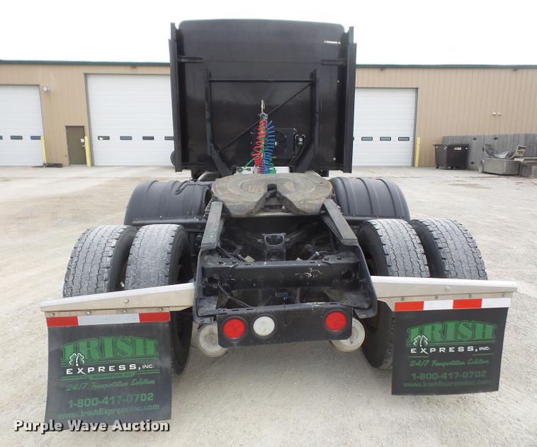 image for item DB2958 2006 Kenworth T600 semi truck