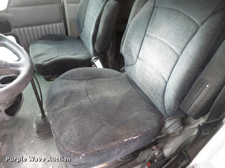 image for item DB2958 2006 Kenworth T600 semi truck