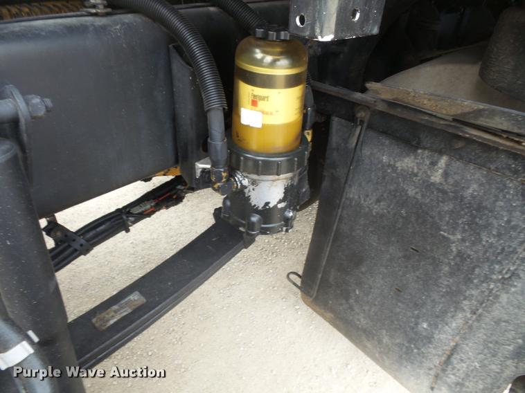 image for item DB2958 2006 Kenworth T600 semi truck