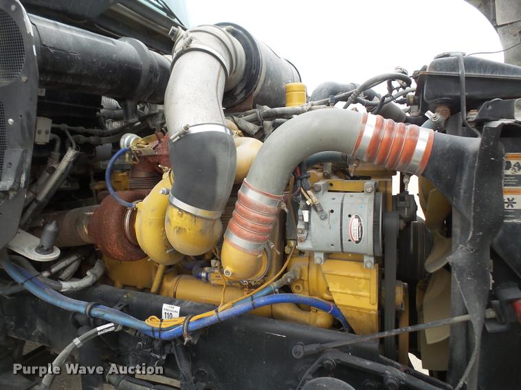 image for item DB2958 2006 Kenworth T600 semi truck