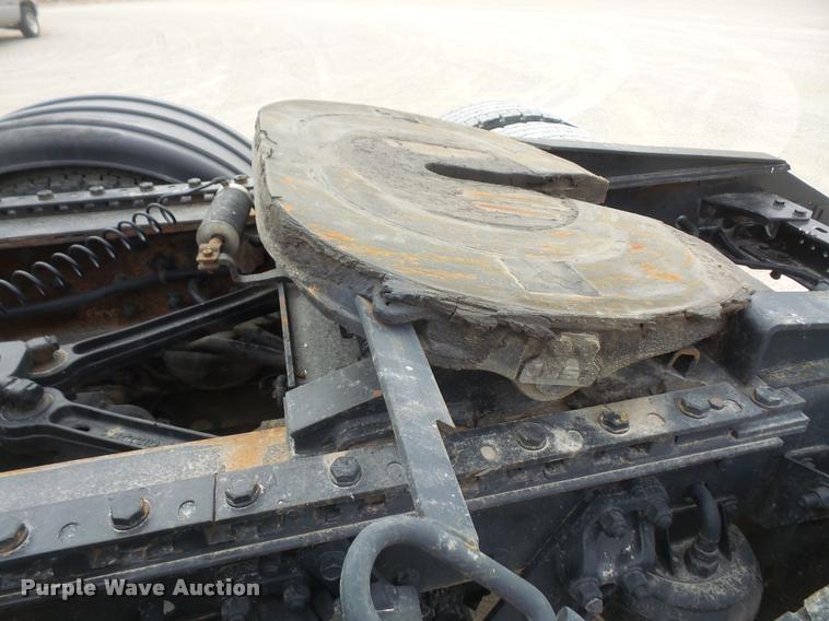 image for item DB2958 2006 Kenworth T600 semi truck