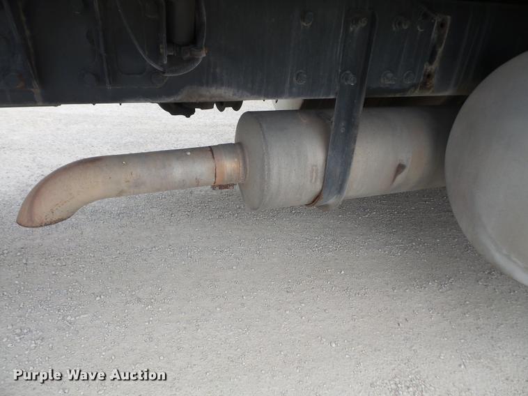 image for item DB2958 2006 Kenworth T600 semi truck