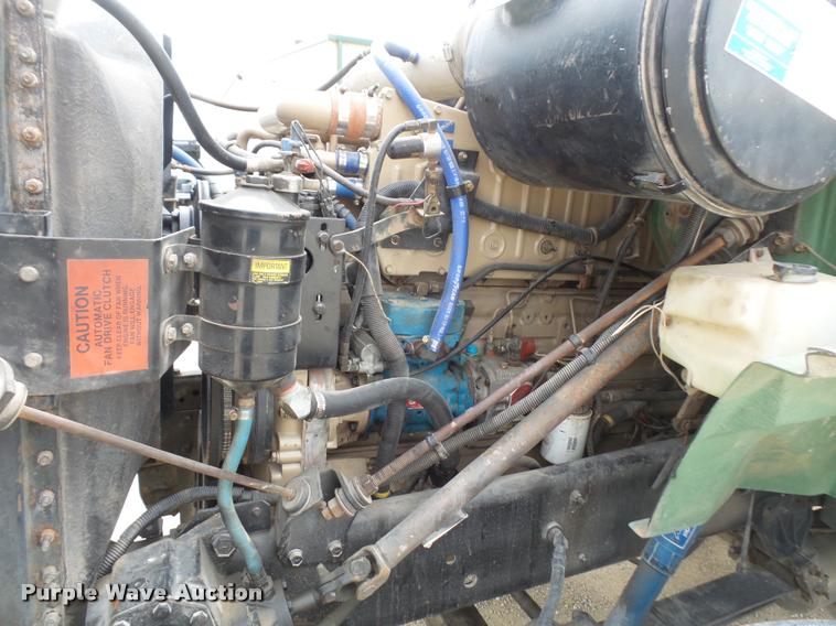 image for item DB2959 1991 International 8200 semi truck