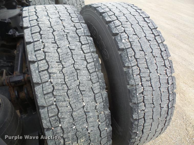 image for item DB2959 1991 International 8200 semi truck