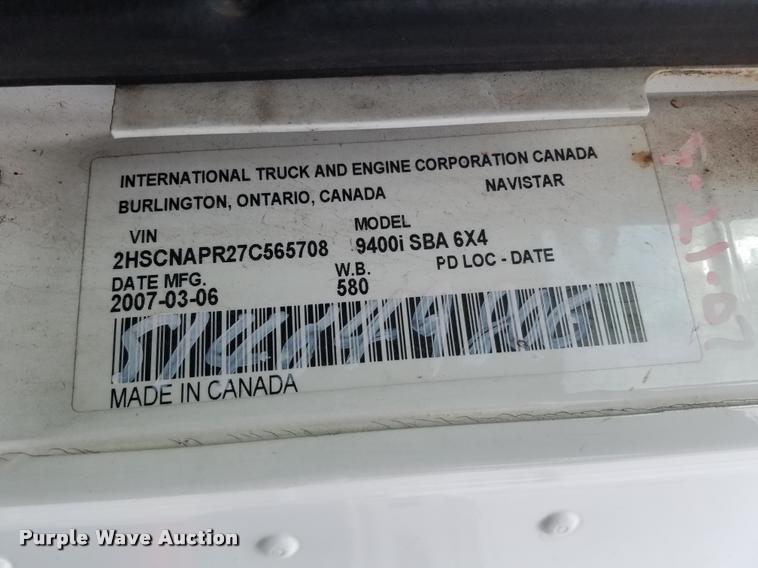 image for item F1420 2007 International 9400i semi truck