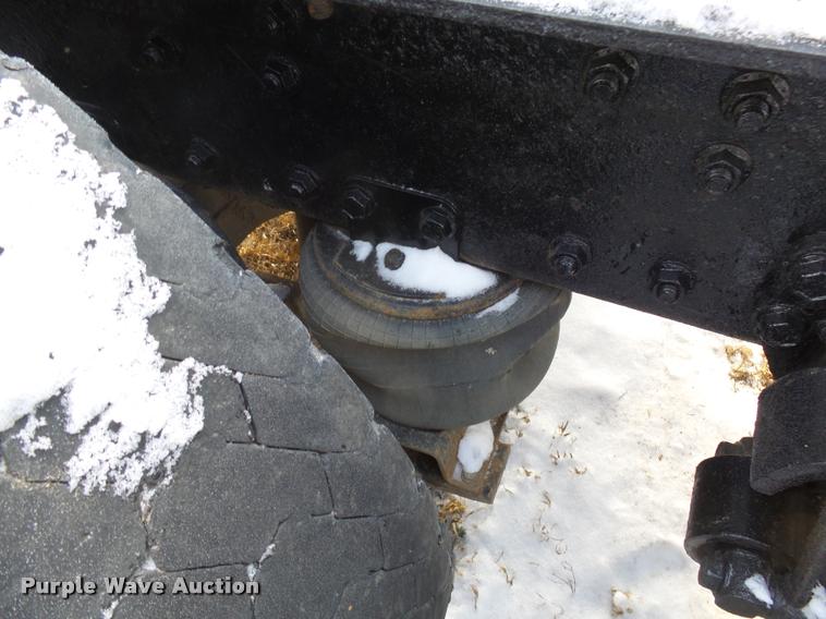 image for item J5450 1993 Volvo WG semi truck