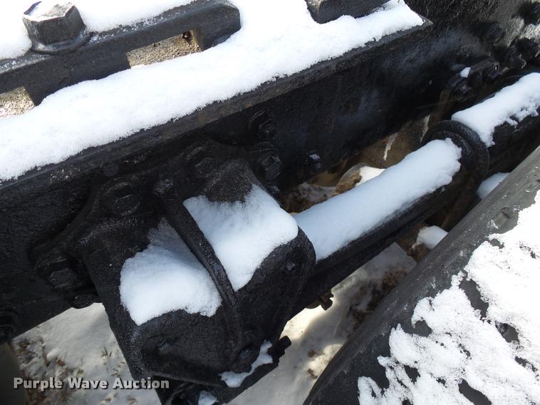 image for item J5450 1993 Volvo WG semi truck