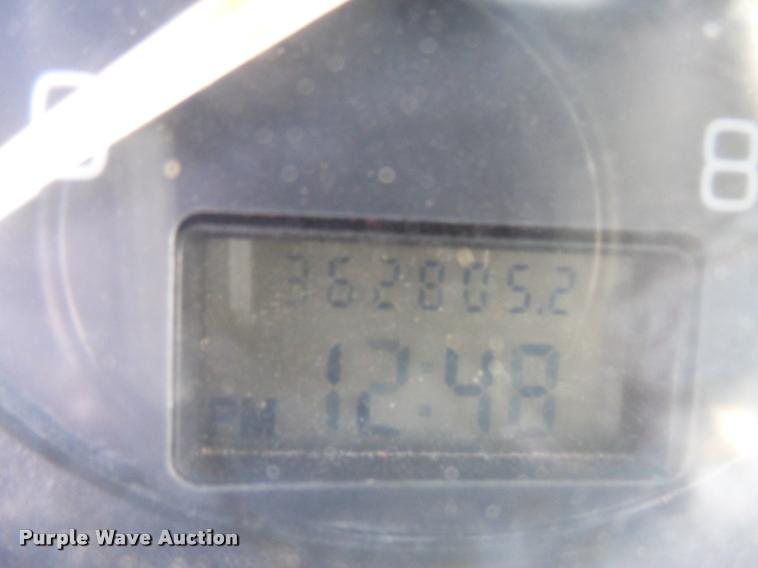 image for item J5450 1993 Volvo WG semi truck