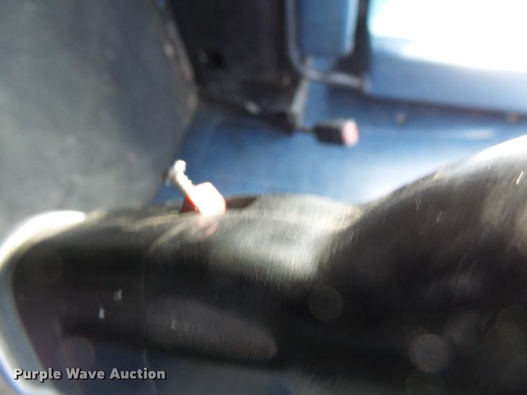 image for item J5450 1993 Volvo WG semi truck