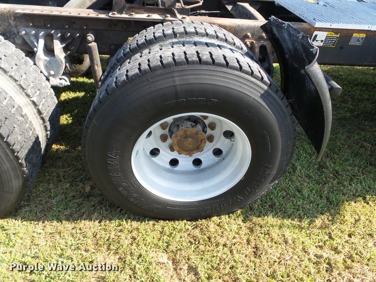 image for item K3360 1996 Mack CH613 semi truck